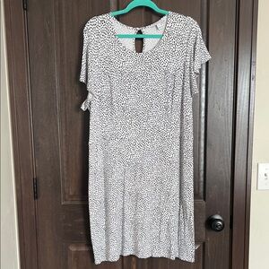 41 Hawthorn Black and White Dress Size 2x